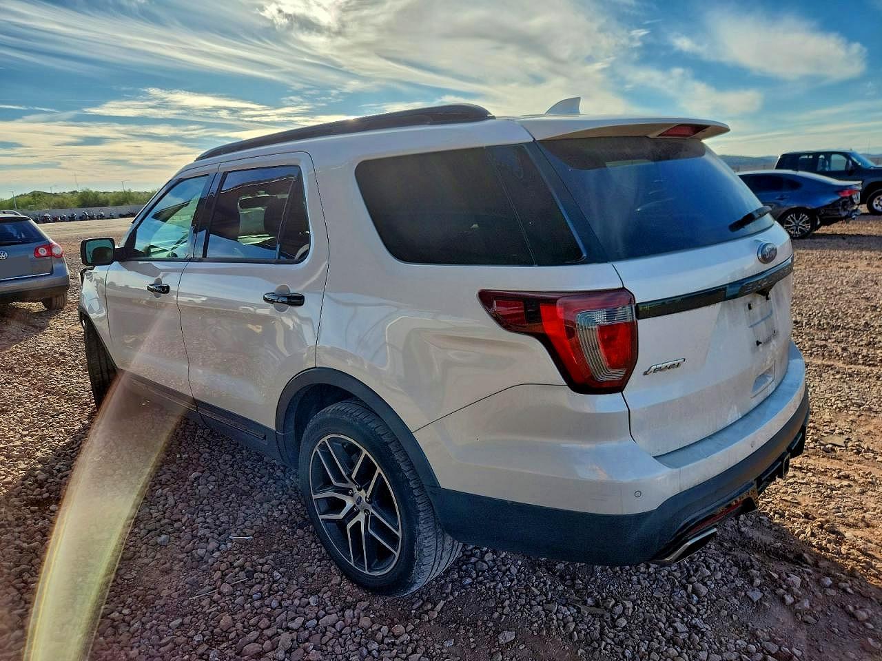 2017 FORD EXPLORER SPORT photo 2