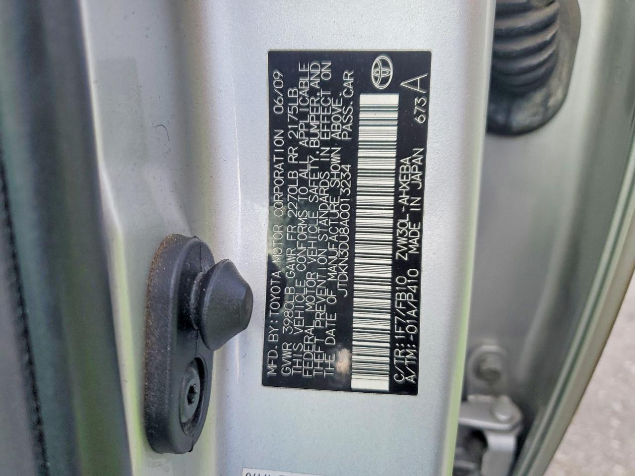 2010 TOYOTA PRIUS photo 12