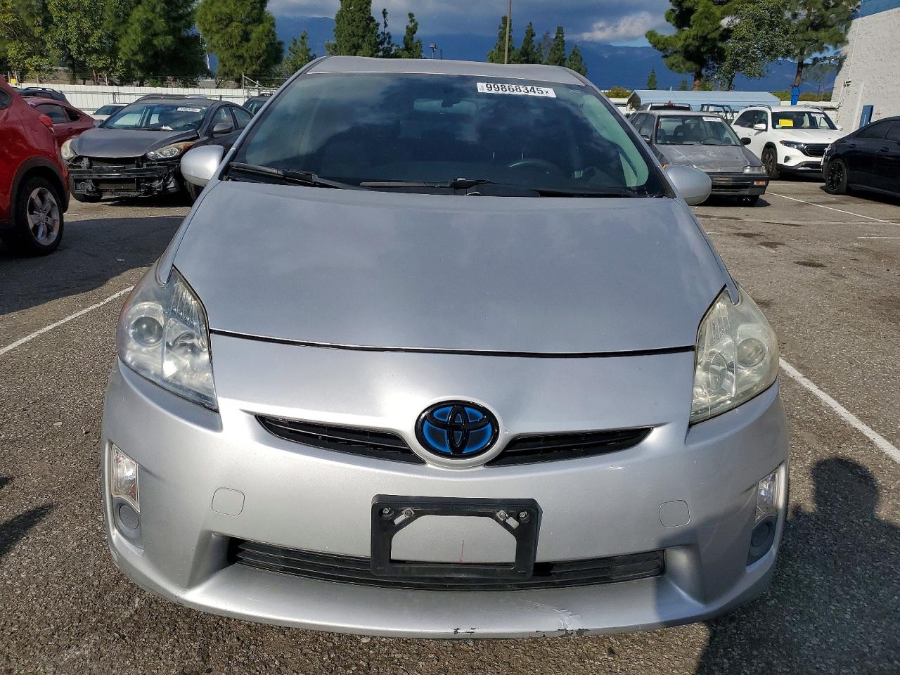2010 TOYOTA PRIUS photo 5