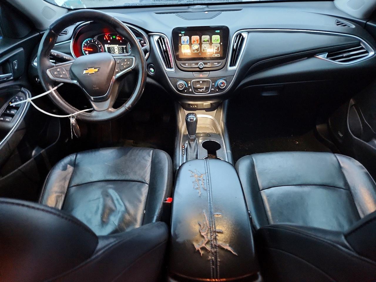 2018 CHEVROLET MALIBU LT photo 8