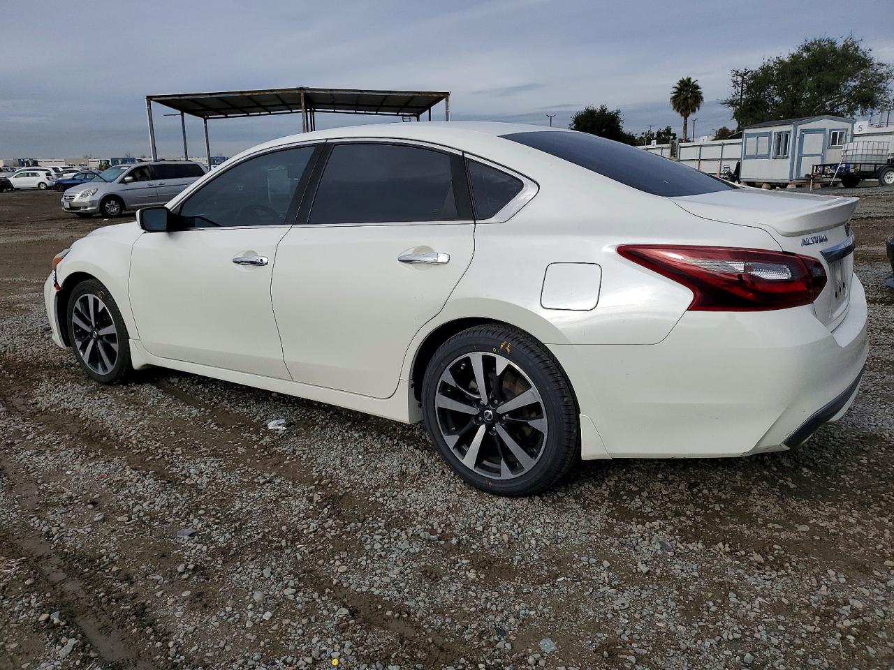 2018 NISSAN ALTIMA 2.5 photo 2