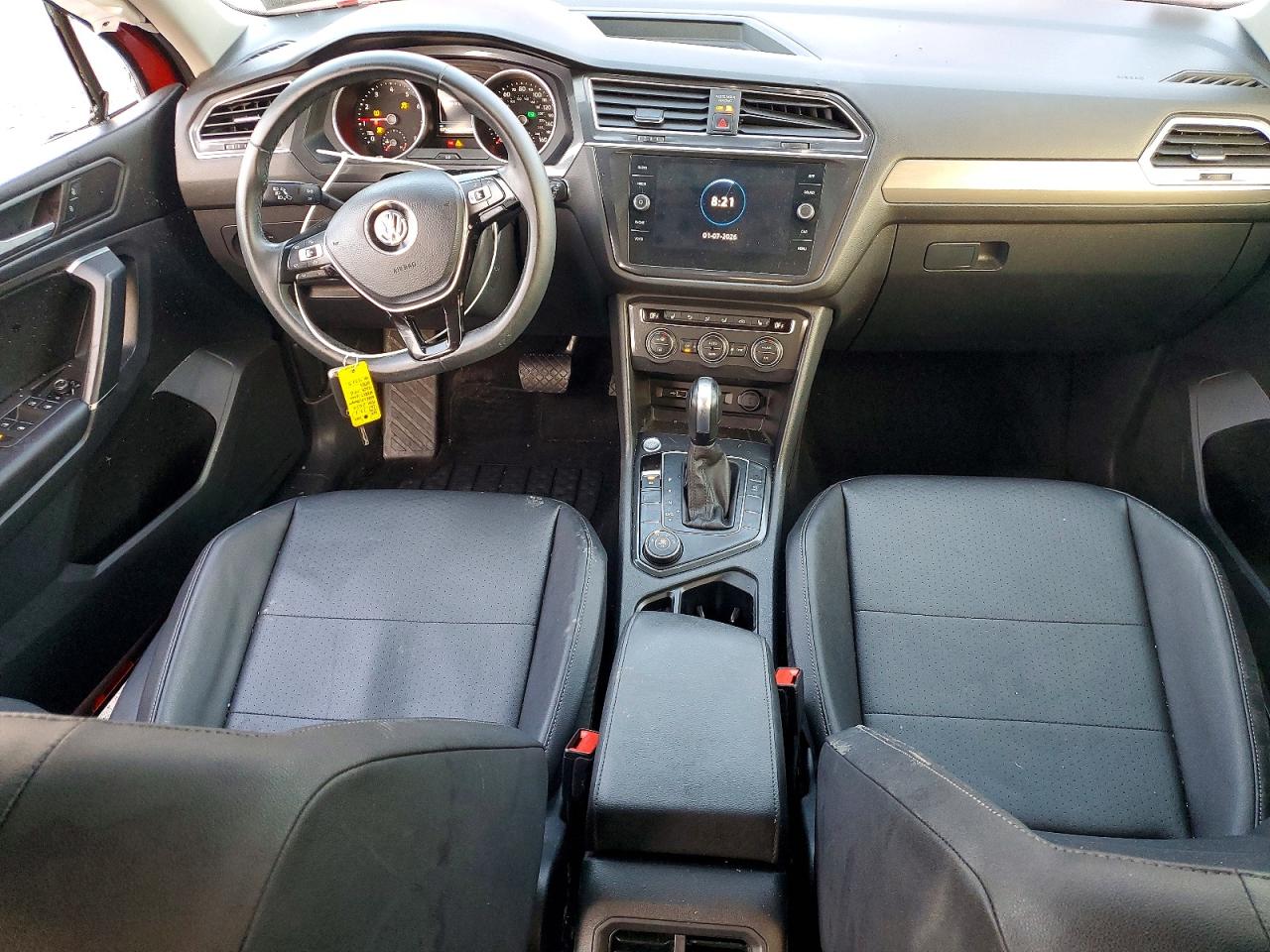 2020 VOLKSWAGEN TIGUAN SE photo 8