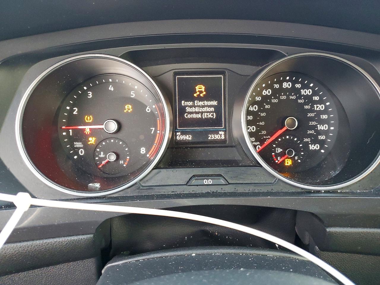 2020 VOLKSWAGEN TIGUAN SE photo 9