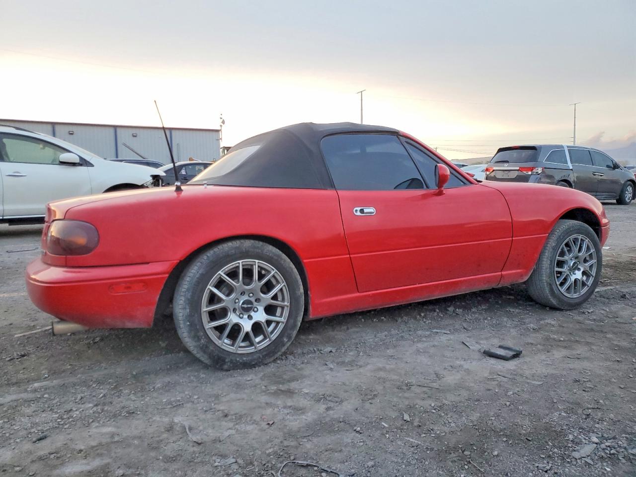 1992 MAZDA MX-5 MIATA photo 3