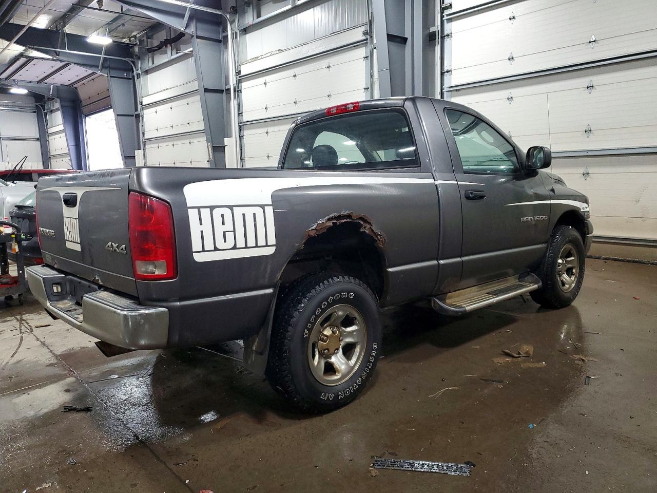 2004 DODGE RAM 1500 ST photo 3
