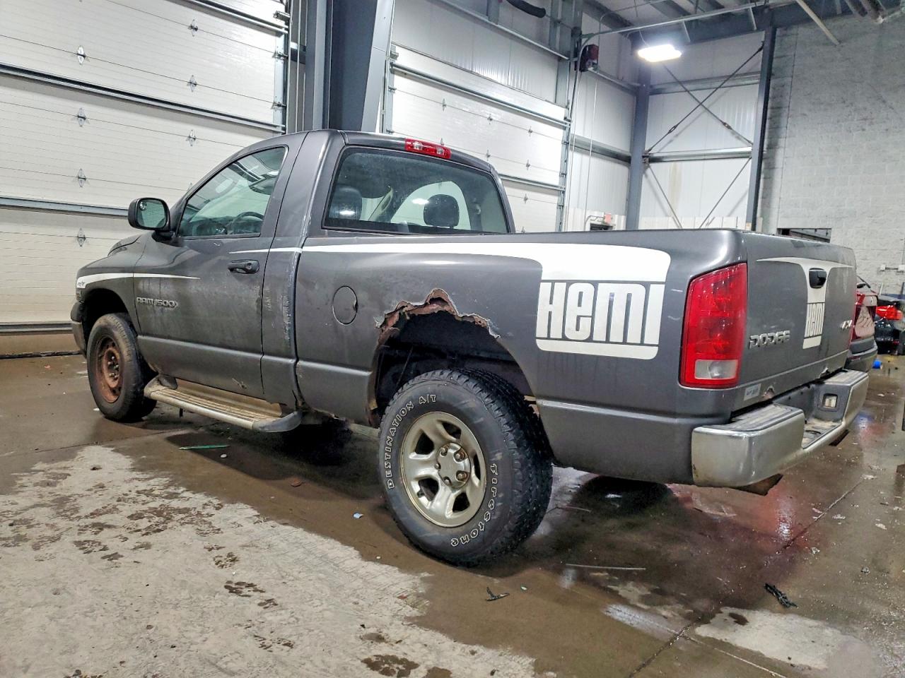 2004 DODGE RAM 1500 ST photo 2