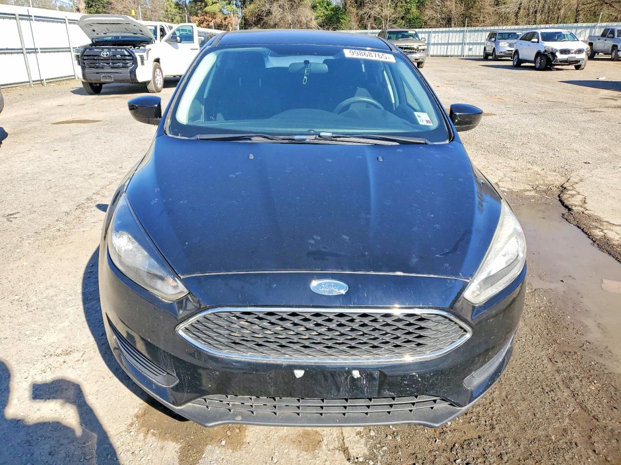 2018 FORD FOCUS SE photo 5