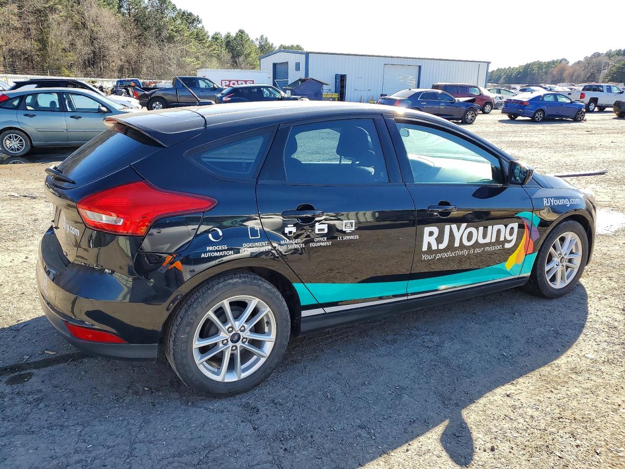 2018 FORD FOCUS SE photo 3