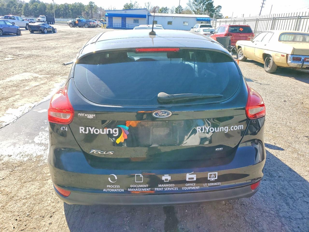 2018 FORD FOCUS SE photo 6