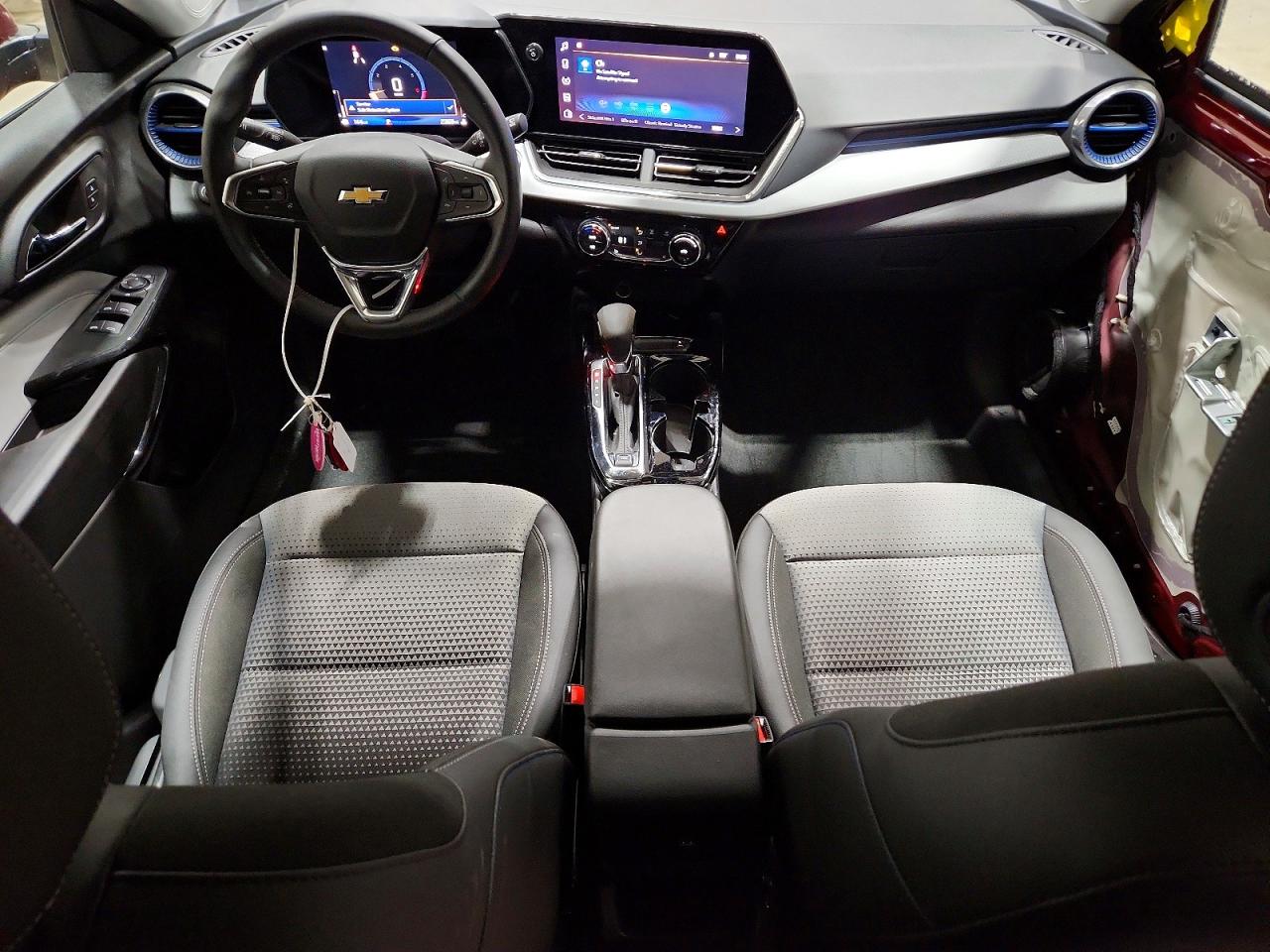 2025 CHEVROLET TRAX 1LT photo 8
