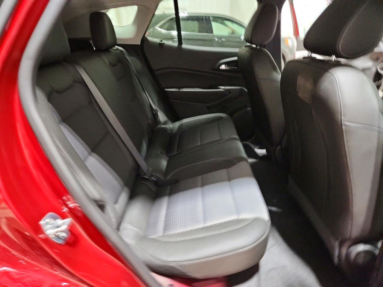 2025 CHEVROLET TRAX 1LT photo 11
