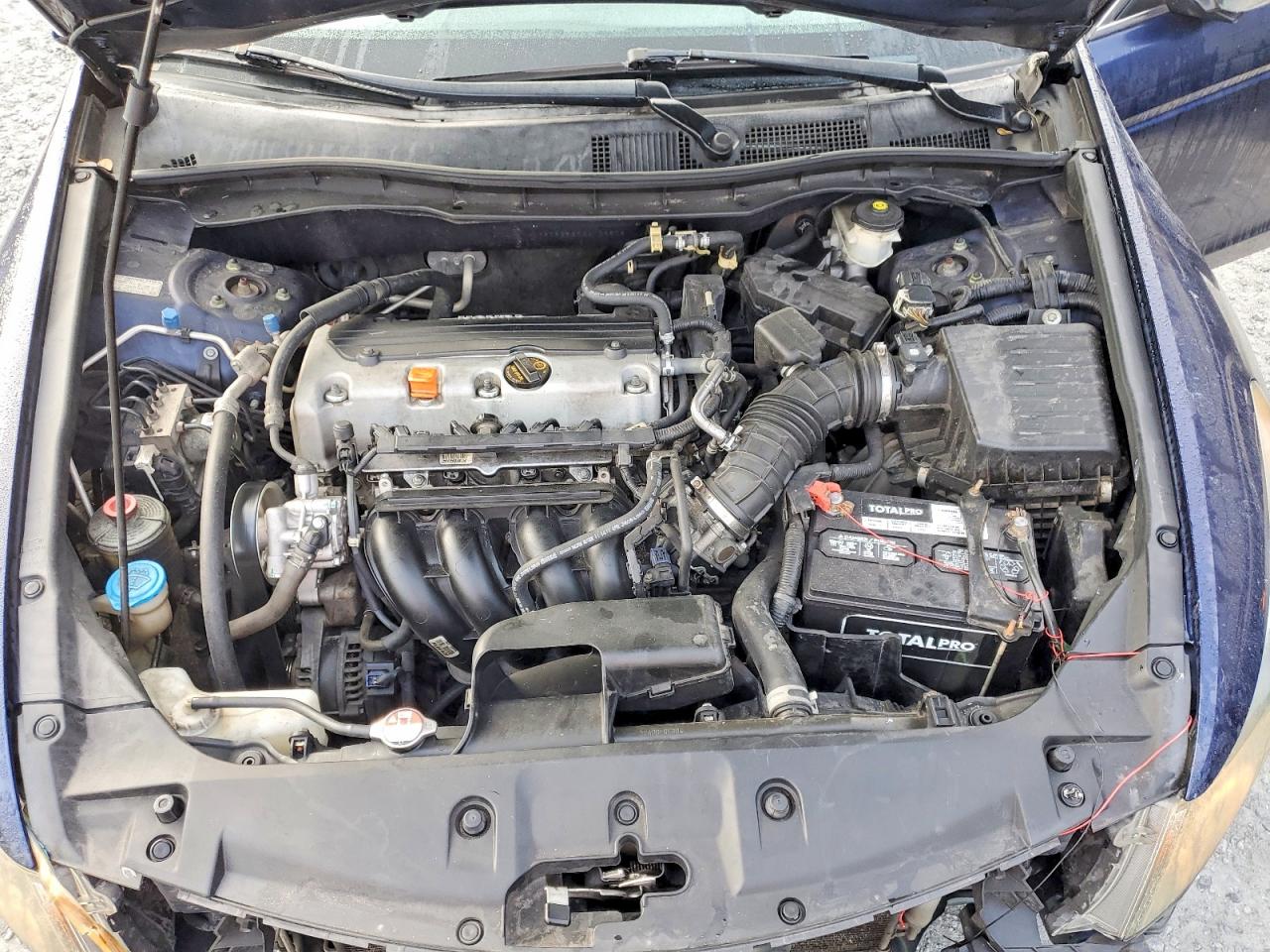 2012 HONDA ACCORD LX photo 11