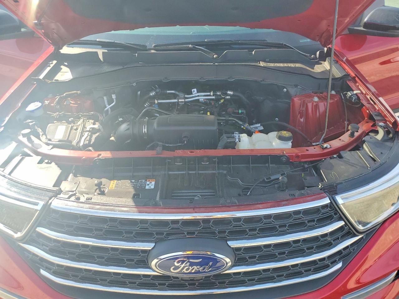 2023 FORD EXPLORER XLT photo 12