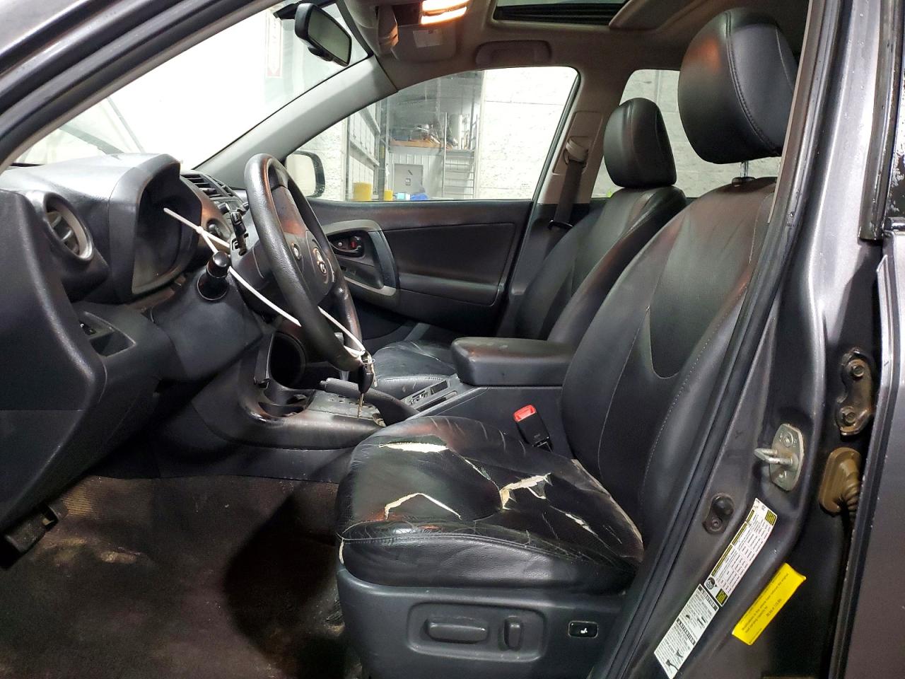 2009 TOYOTA RAV4 SPORT photo 13