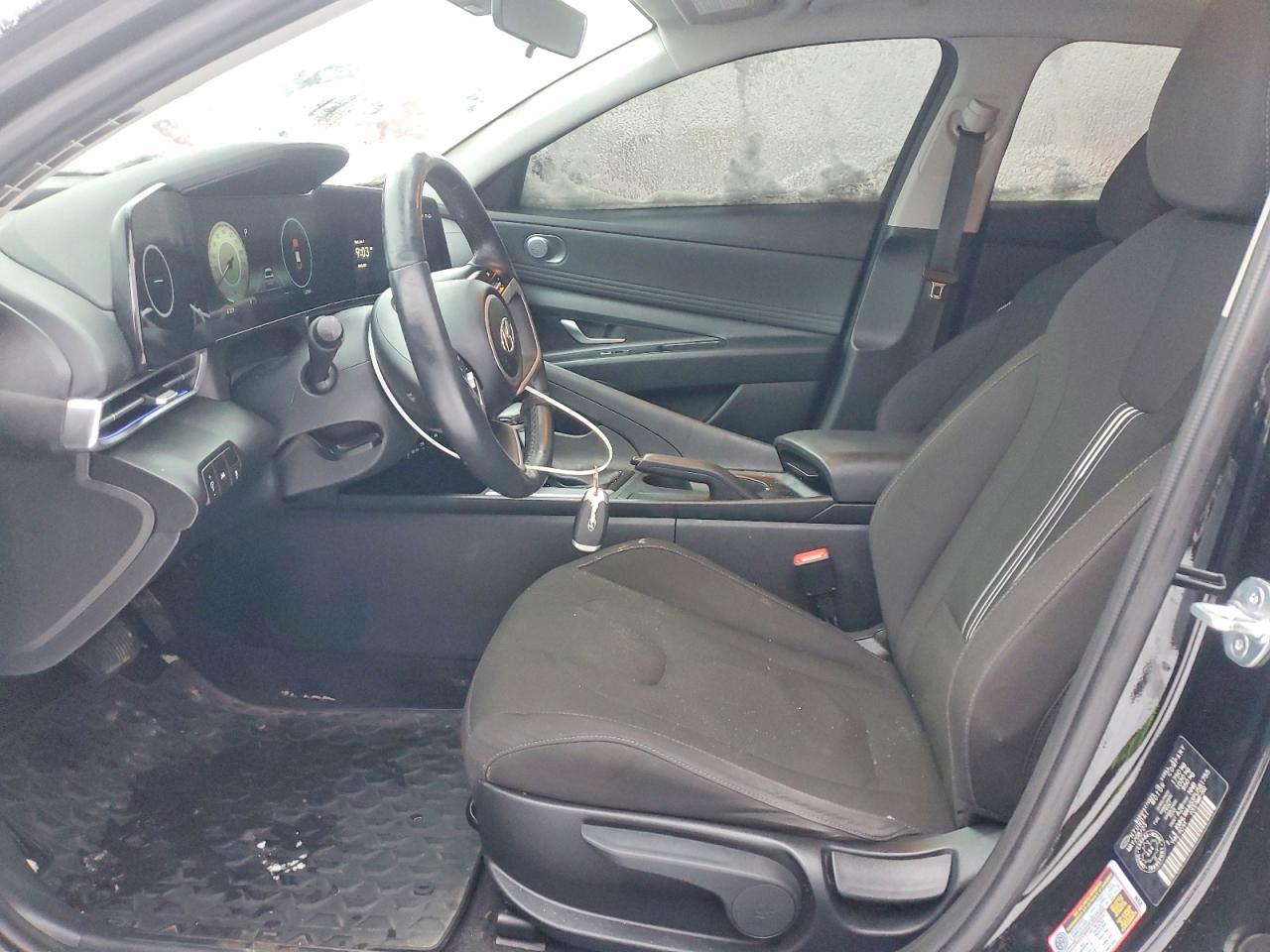 2023 HYUNDAI ELANTRA SEL photo 7