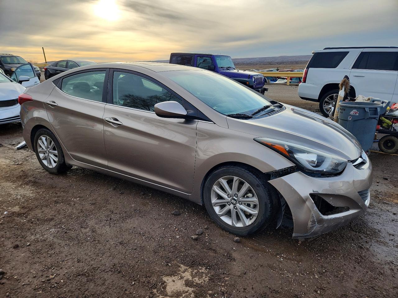 2015 HYUNDAI ELANTRA SE photo 4