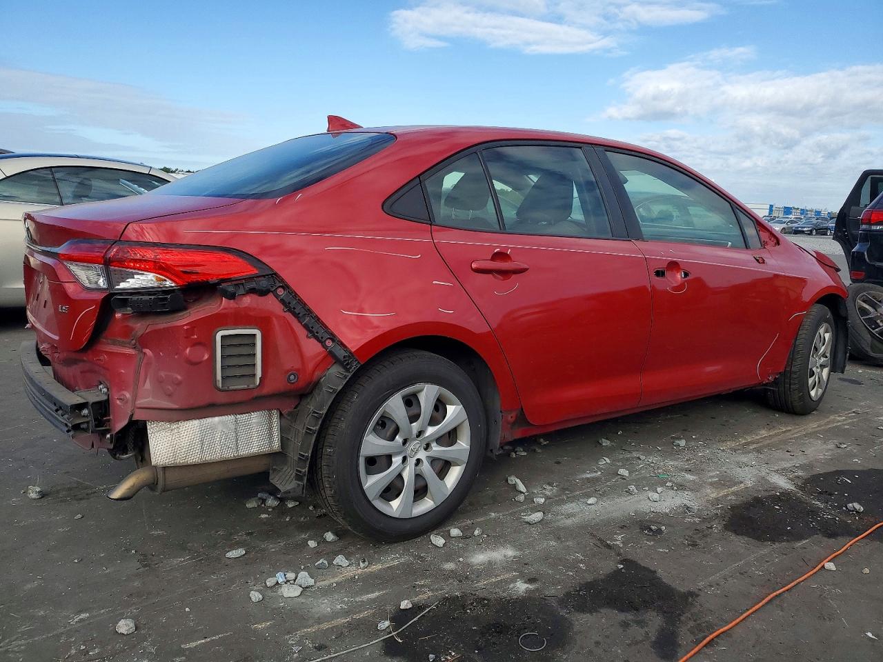 2020 TOYOTA COROLLA LE photo 3