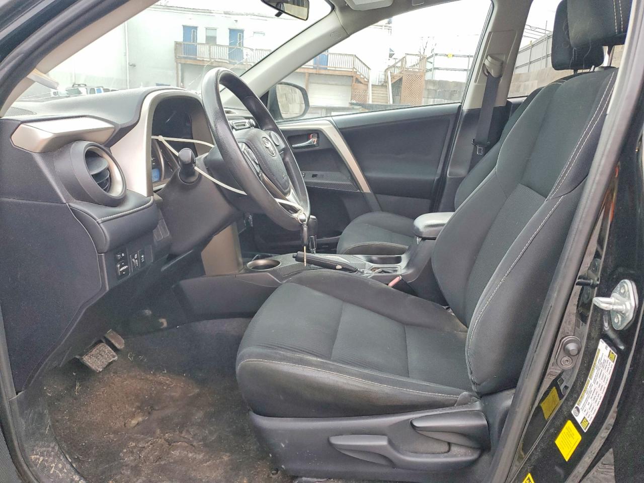 2014 TOYOTA RAV4 XLE photo 7