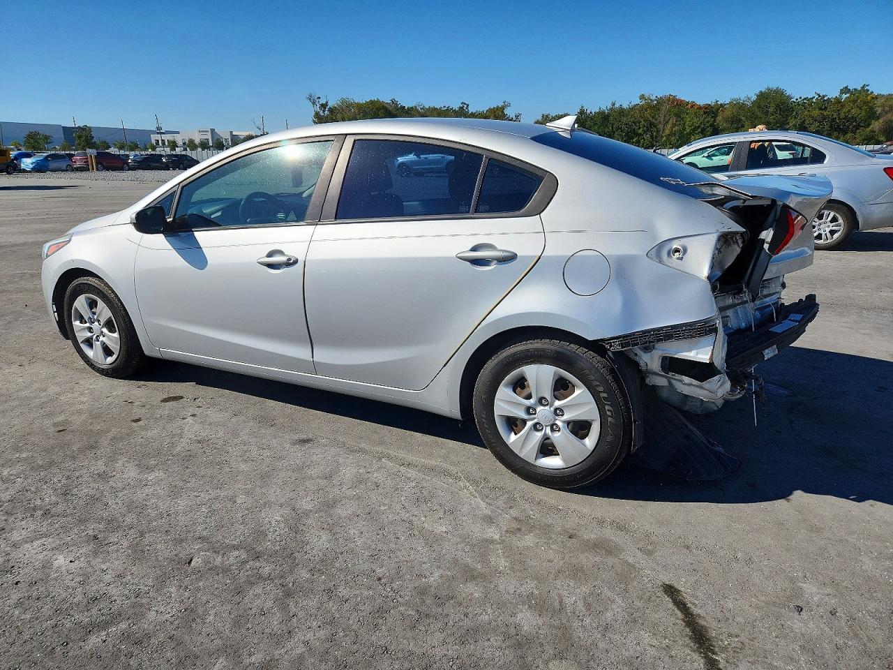 2018 KIA FORTE LX photo 2