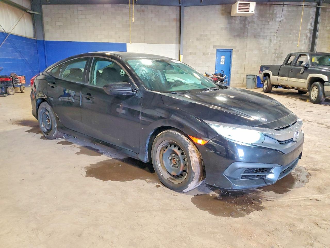 2017 HONDA CIVIC LX photo 4
