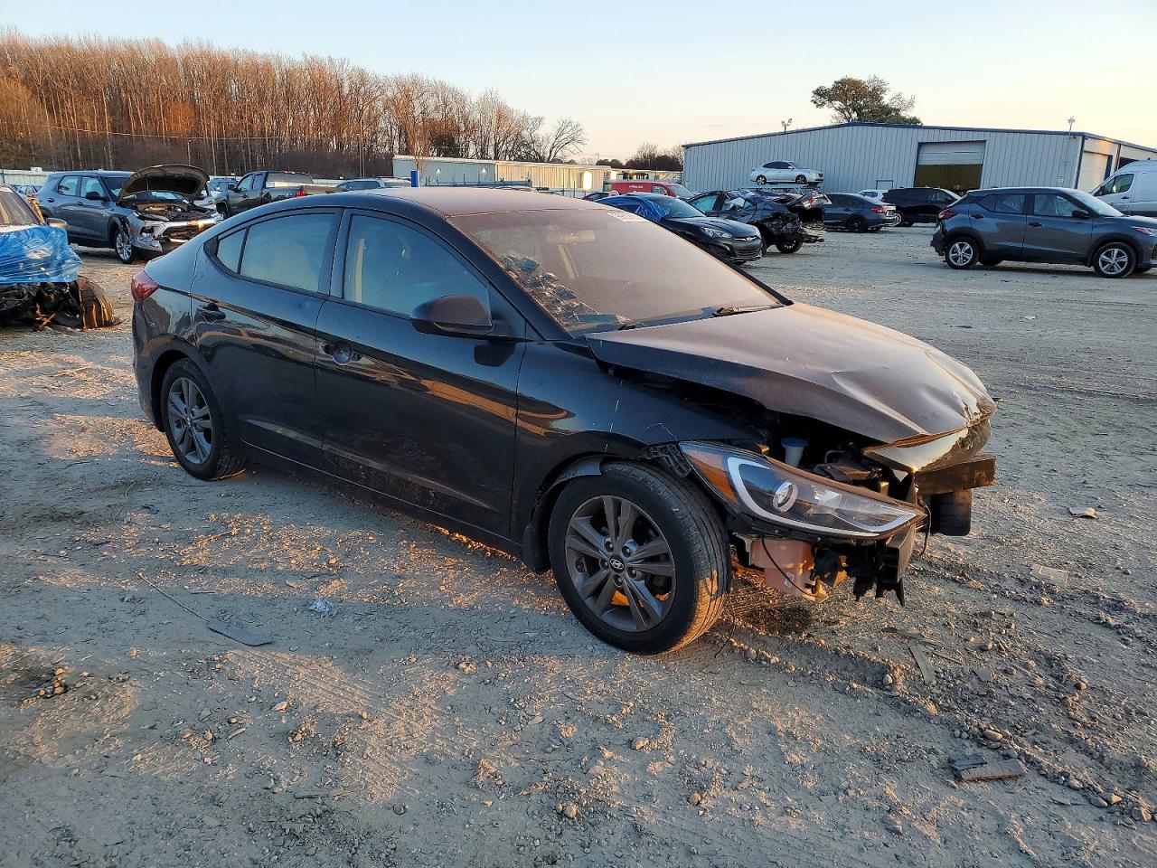 2017 HYUNDAI ELANTRA SE photo 4