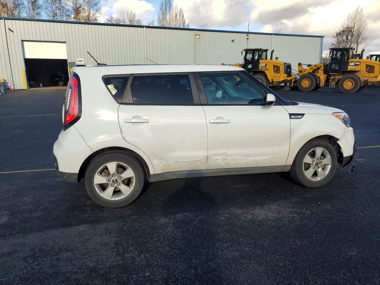 2017 KIA SOUL photo 3