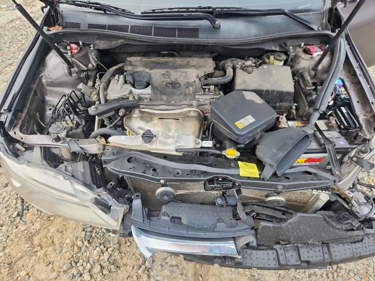 2015 TOYOTA CAMRY LE photo 21