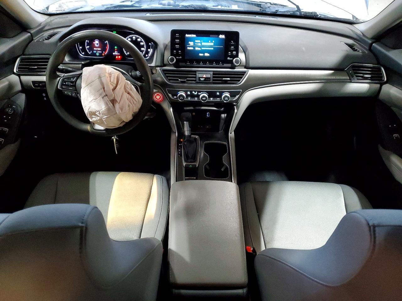 2020 HONDA ACCORD LX photo 8