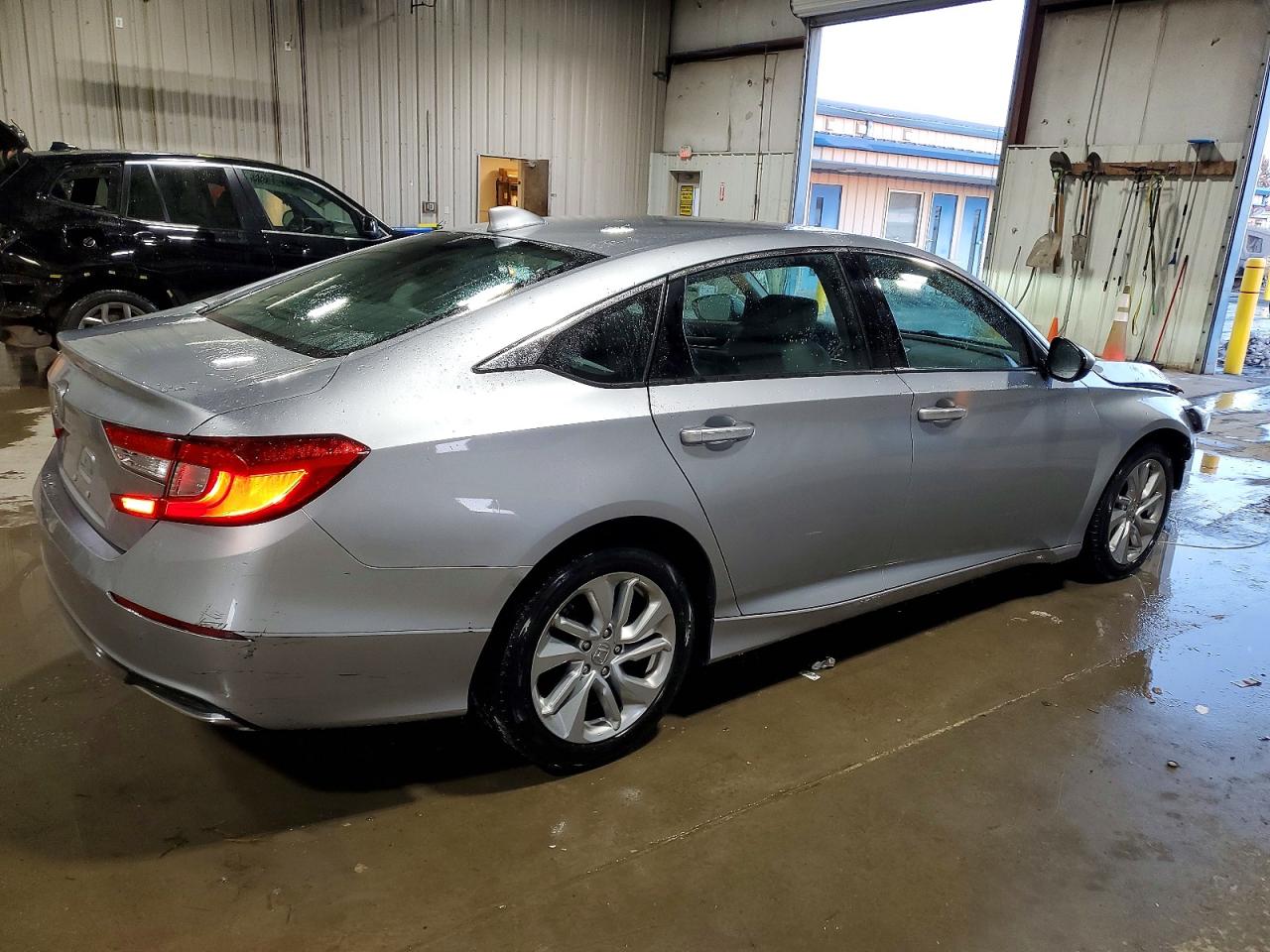 2020 HONDA ACCORD LX photo 3
