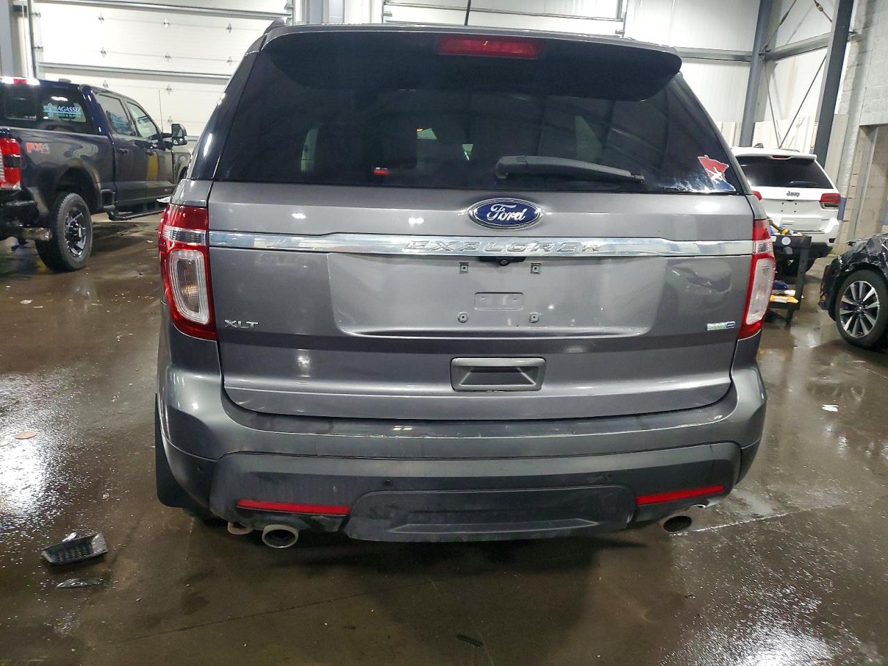 2014 FORD EXPLORER XLT photo 16