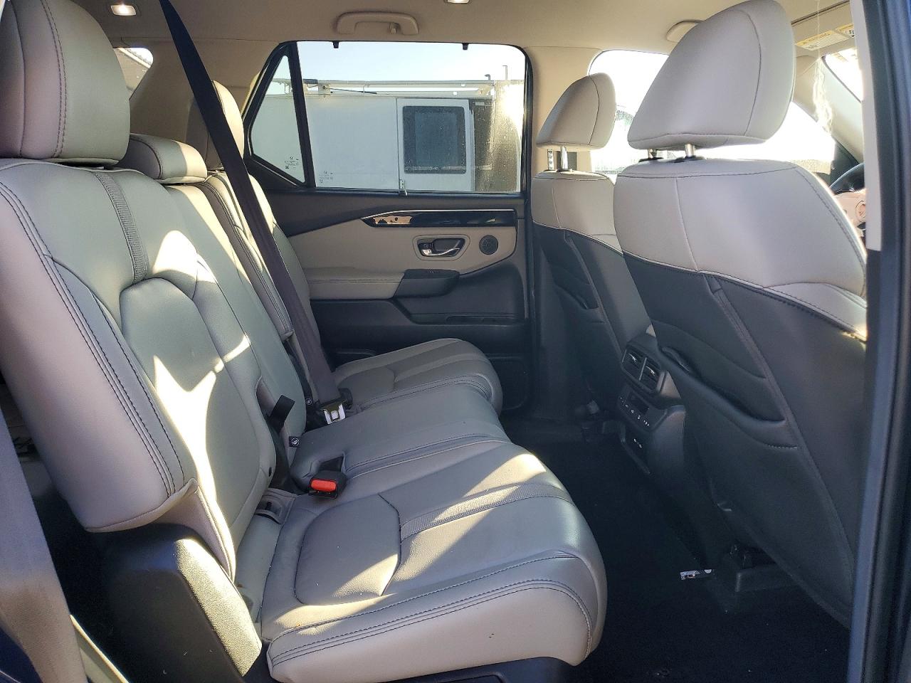 2025 HONDA PILOT EXL photo 11