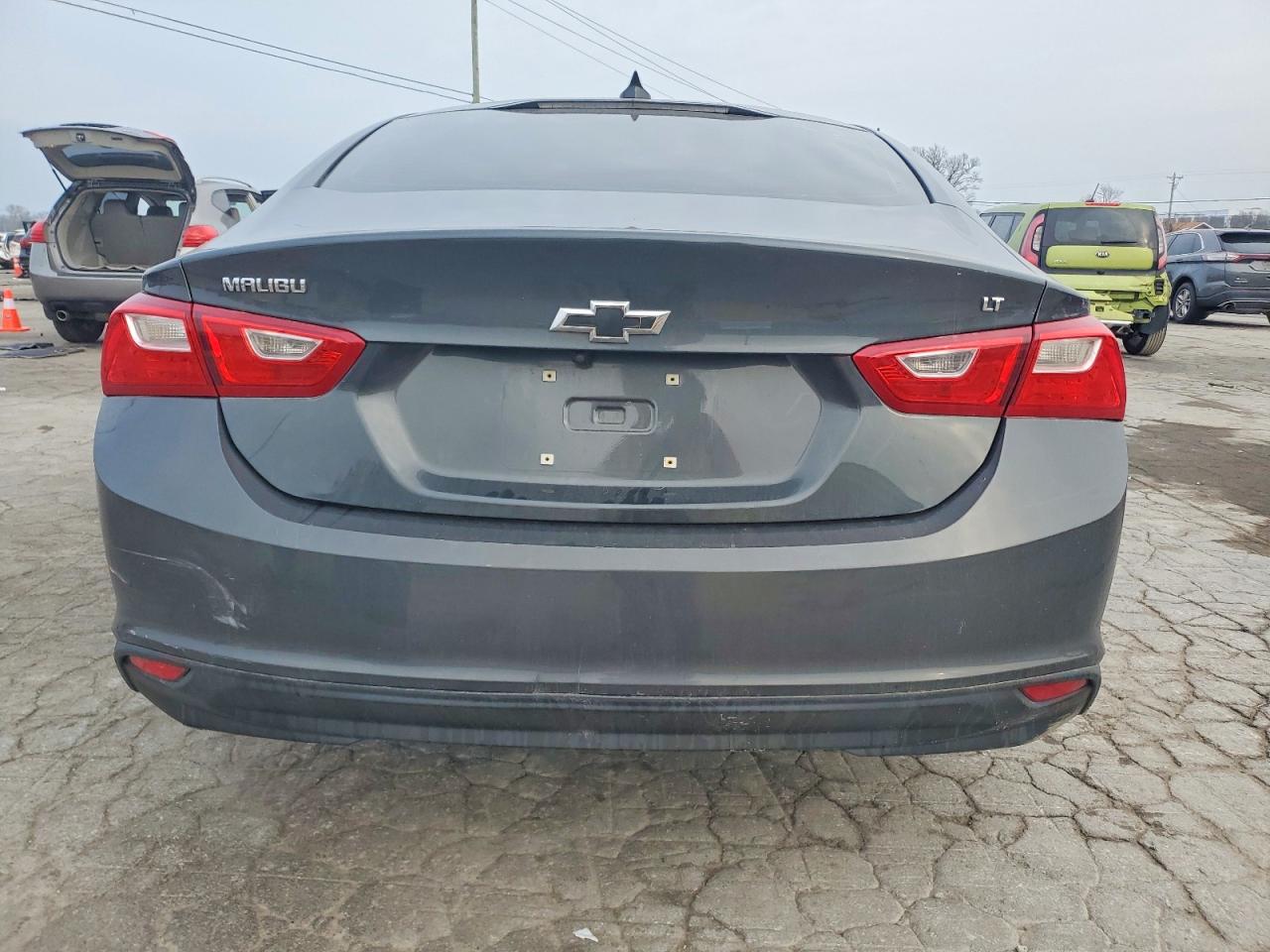 2018 CHEVROLET MALIBU LT photo 6
