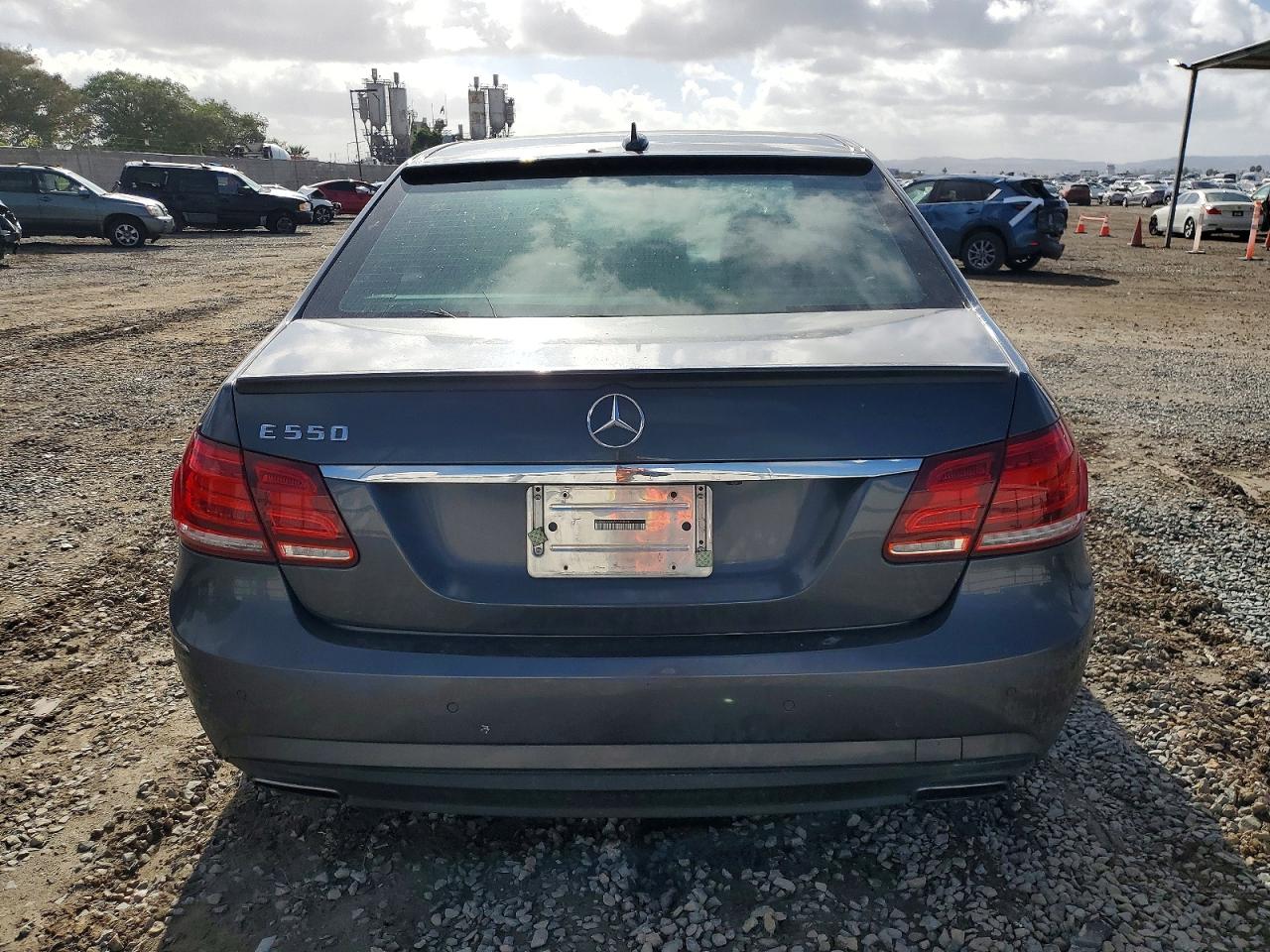 2010 MERCEDES-BENZ E 550 photo 6