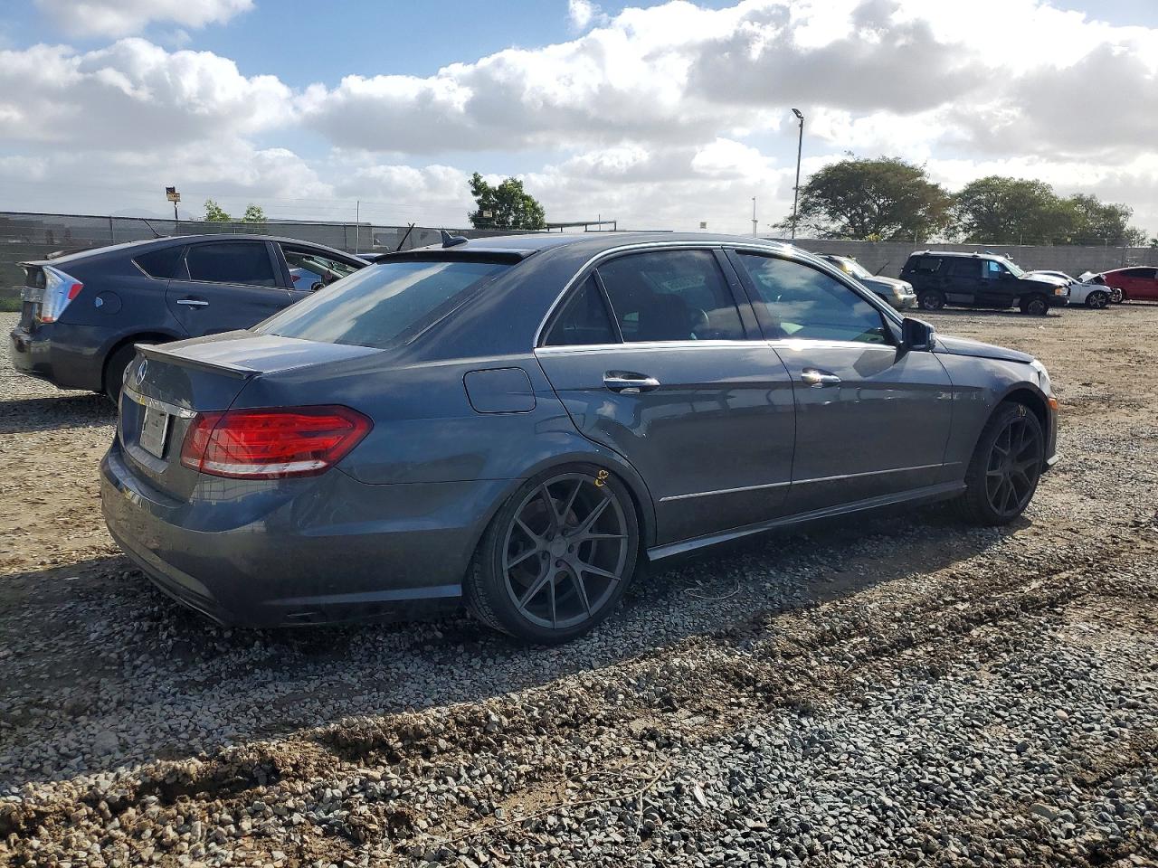 2010 MERCEDES-BENZ E 550 photo 3