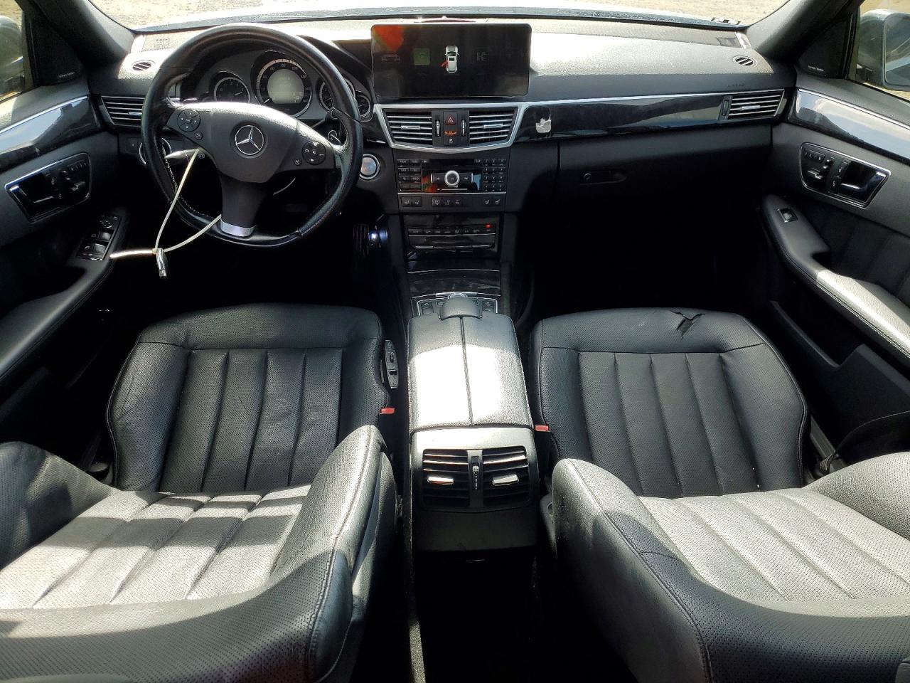 2010 MERCEDES-BENZ E 550 photo 8
