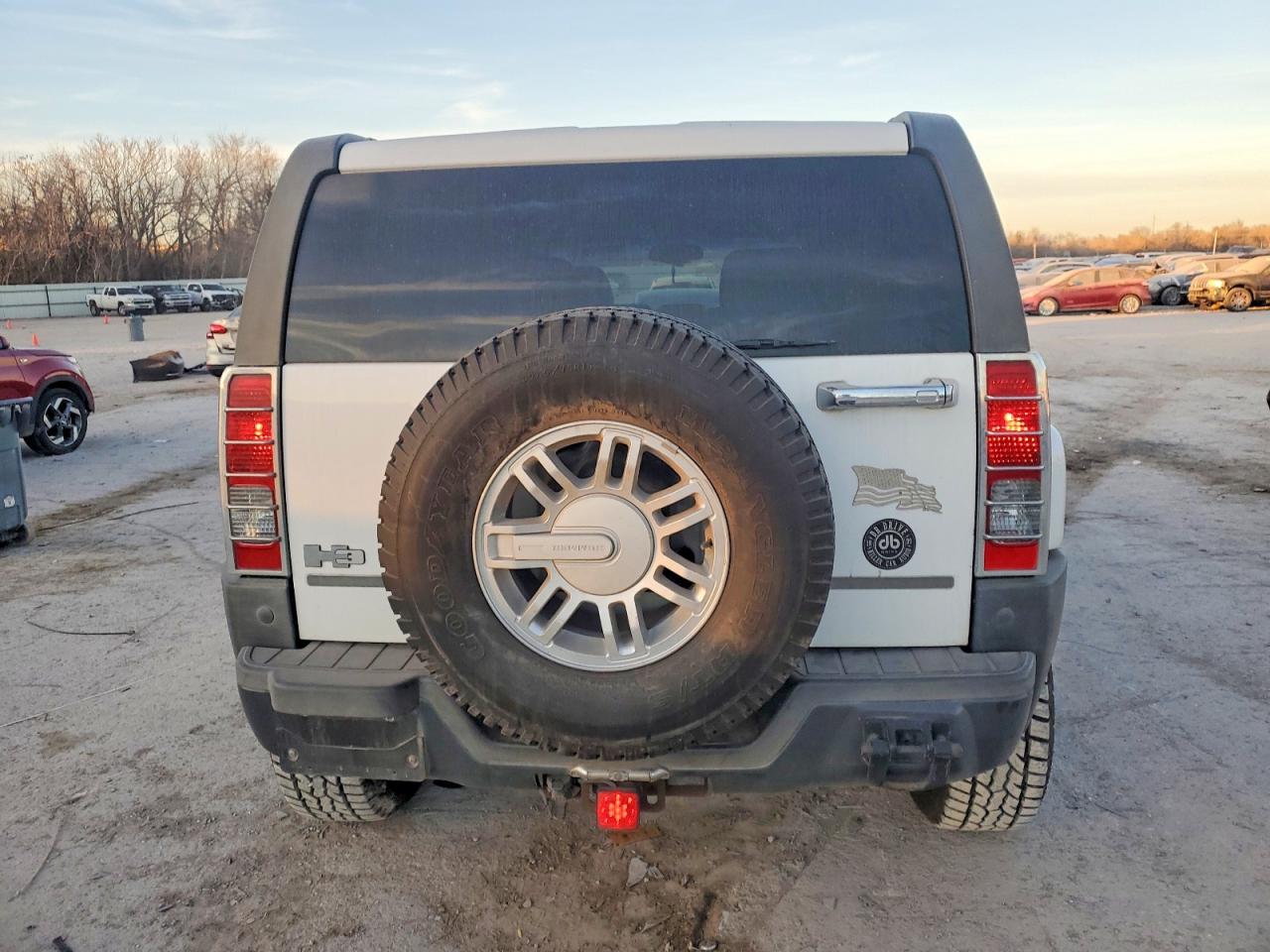 2008 HUMMER H3 photo 6