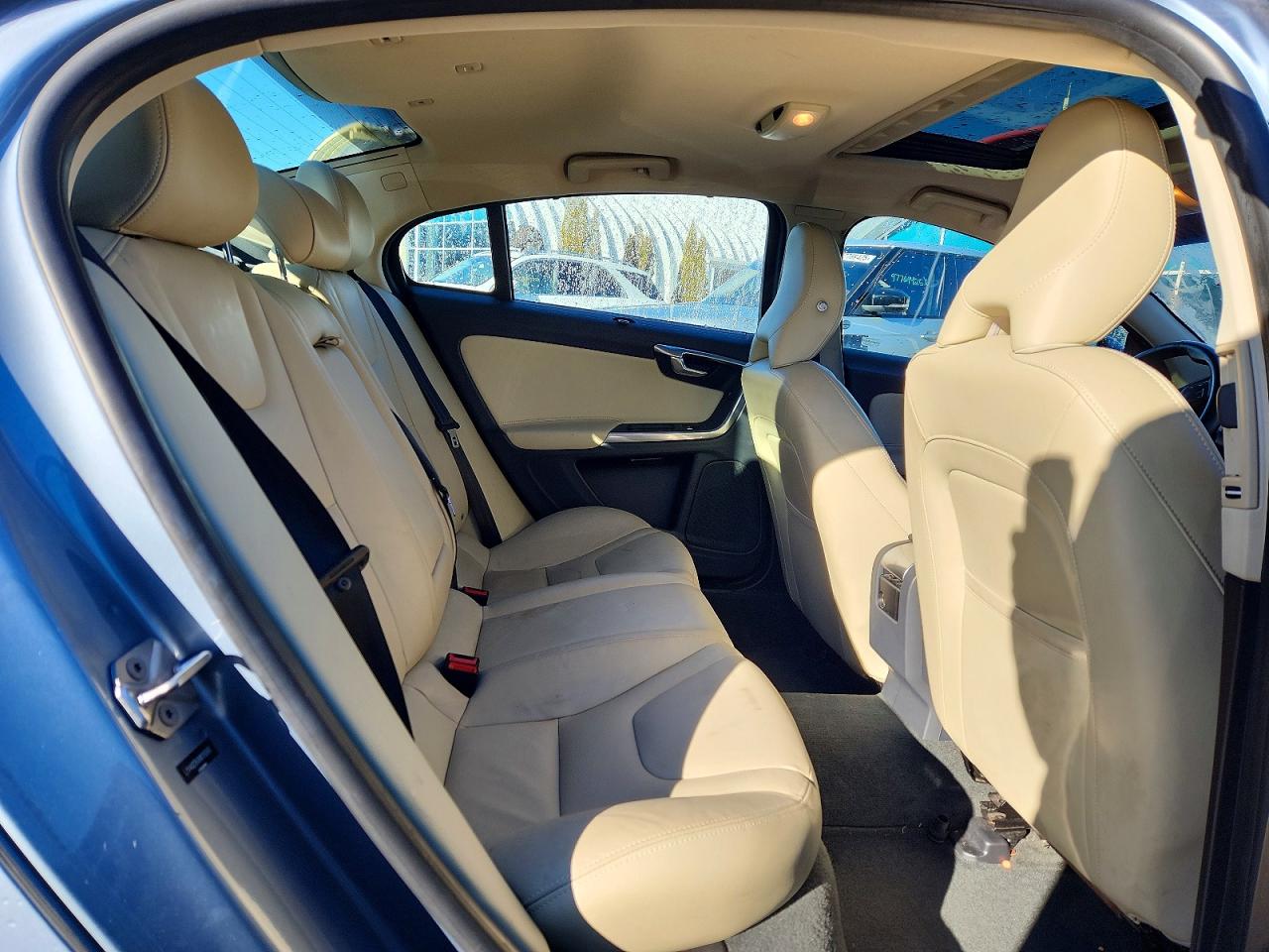 2017 VOLVO S60 PREMIER photo 10