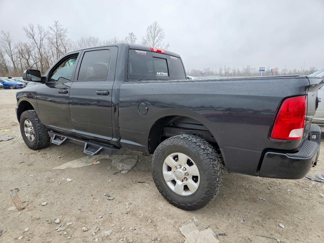 2016 RAM 2500 SLT photo 2