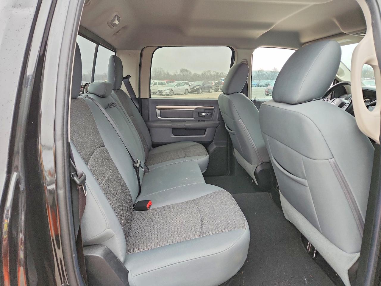 2016 RAM 2500 SLT photo 10
