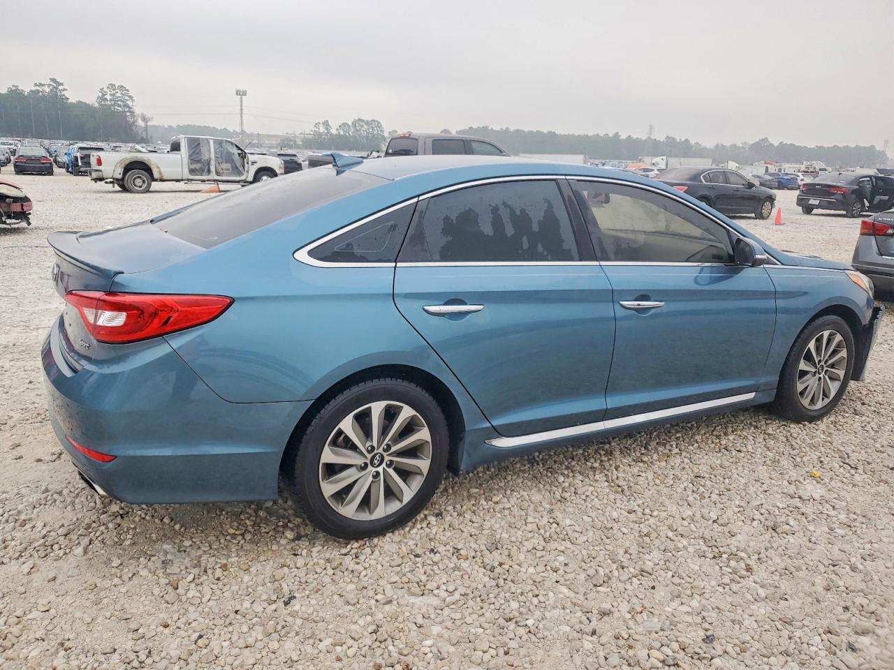 2015 HYUNDAI SONATA SPORT photo 3