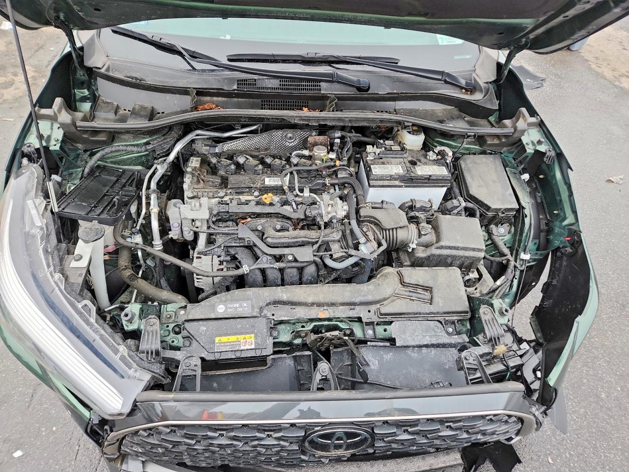 2023 TOYOTA COROLLA CROSS XLE photo 11