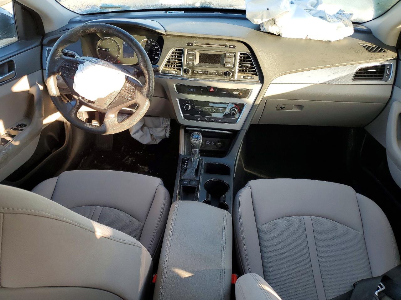 2015 HYUNDAI SONATA SE photo 8