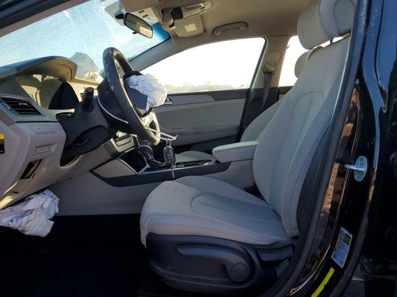 2015 HYUNDAI SONATA SE photo 7
