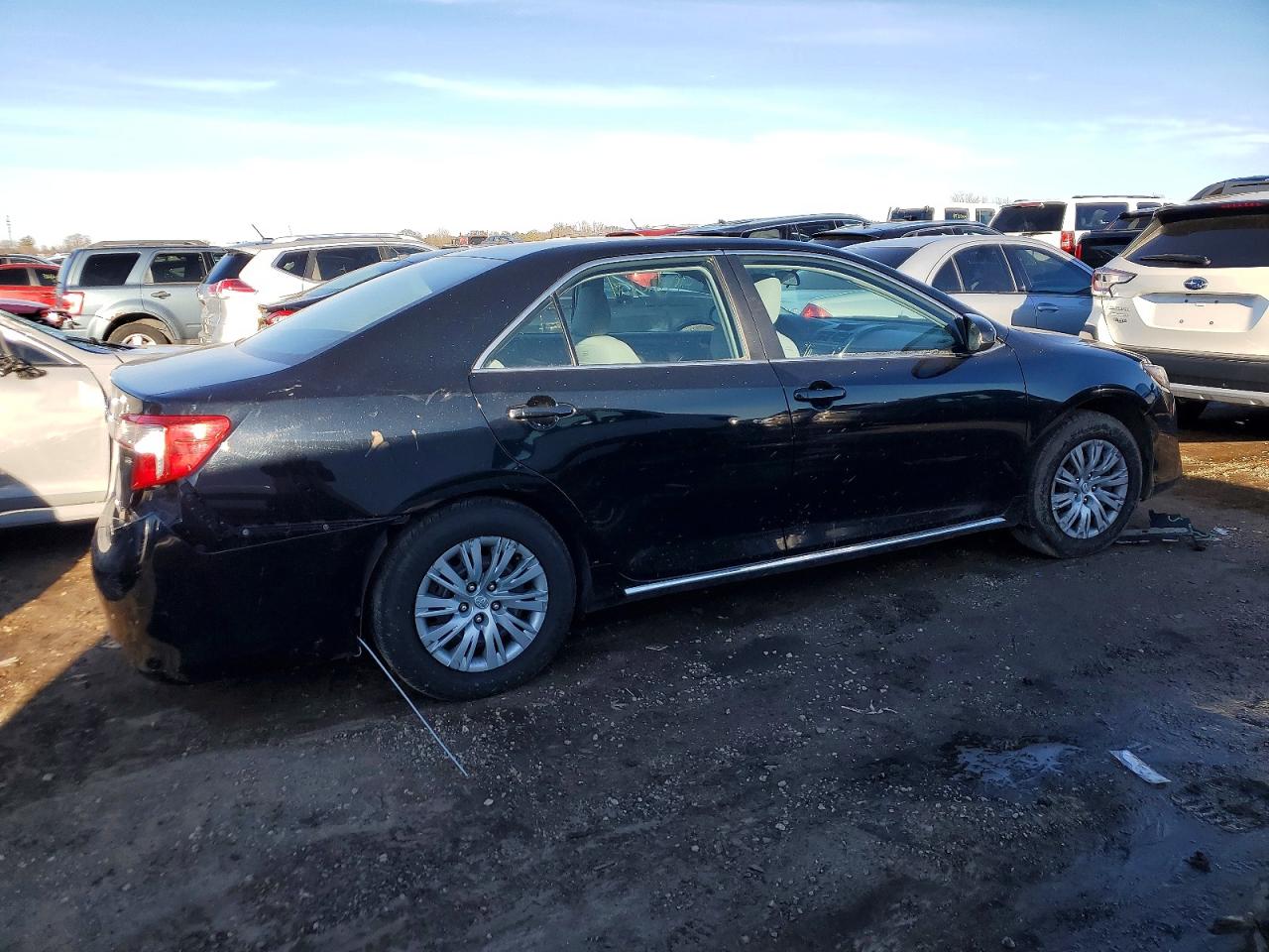 2013 TOYOTA CAMRY L photo 3