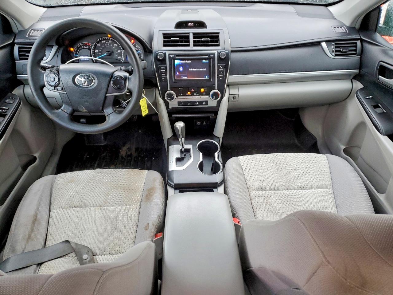 2013 TOYOTA CAMRY L photo 8