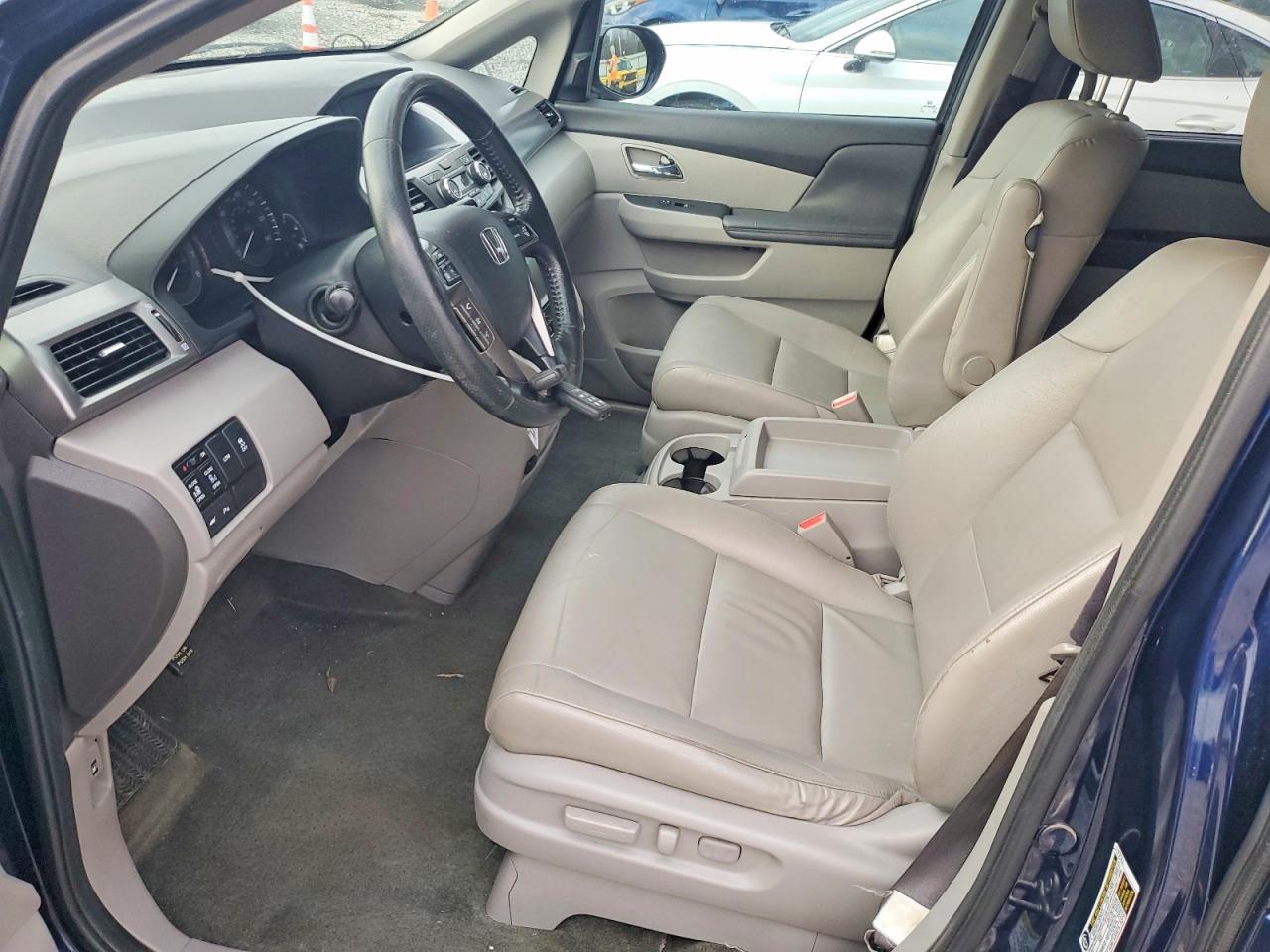 2016 HONDA ODYSSEY TOURING photo 7