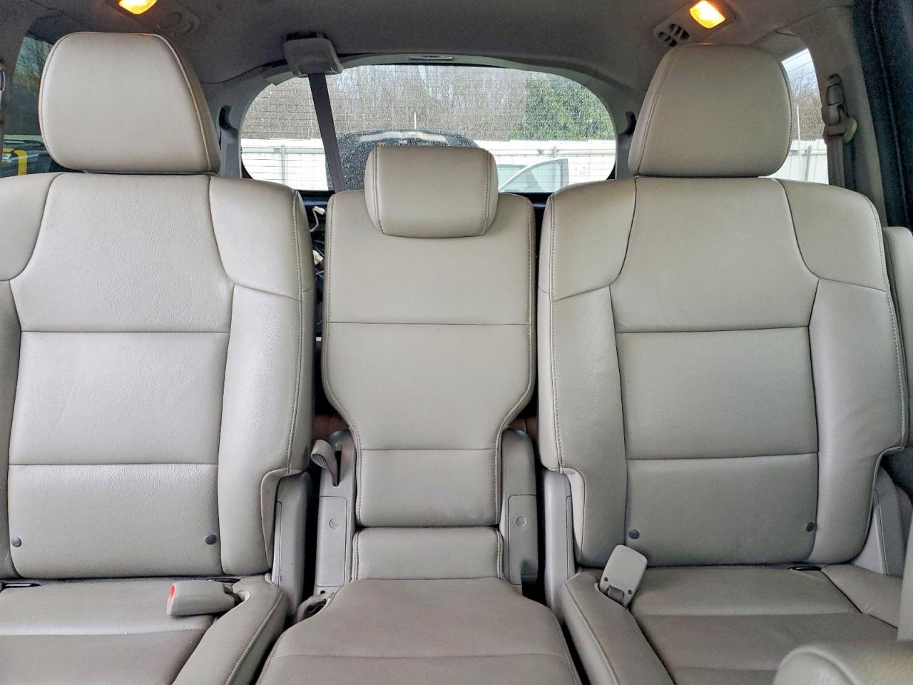 2016 HONDA ODYSSEY TOURING photo 10