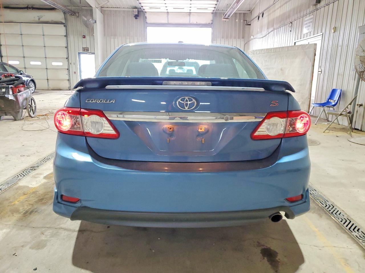 2013 TOYOTA COROLLA BASE photo 11