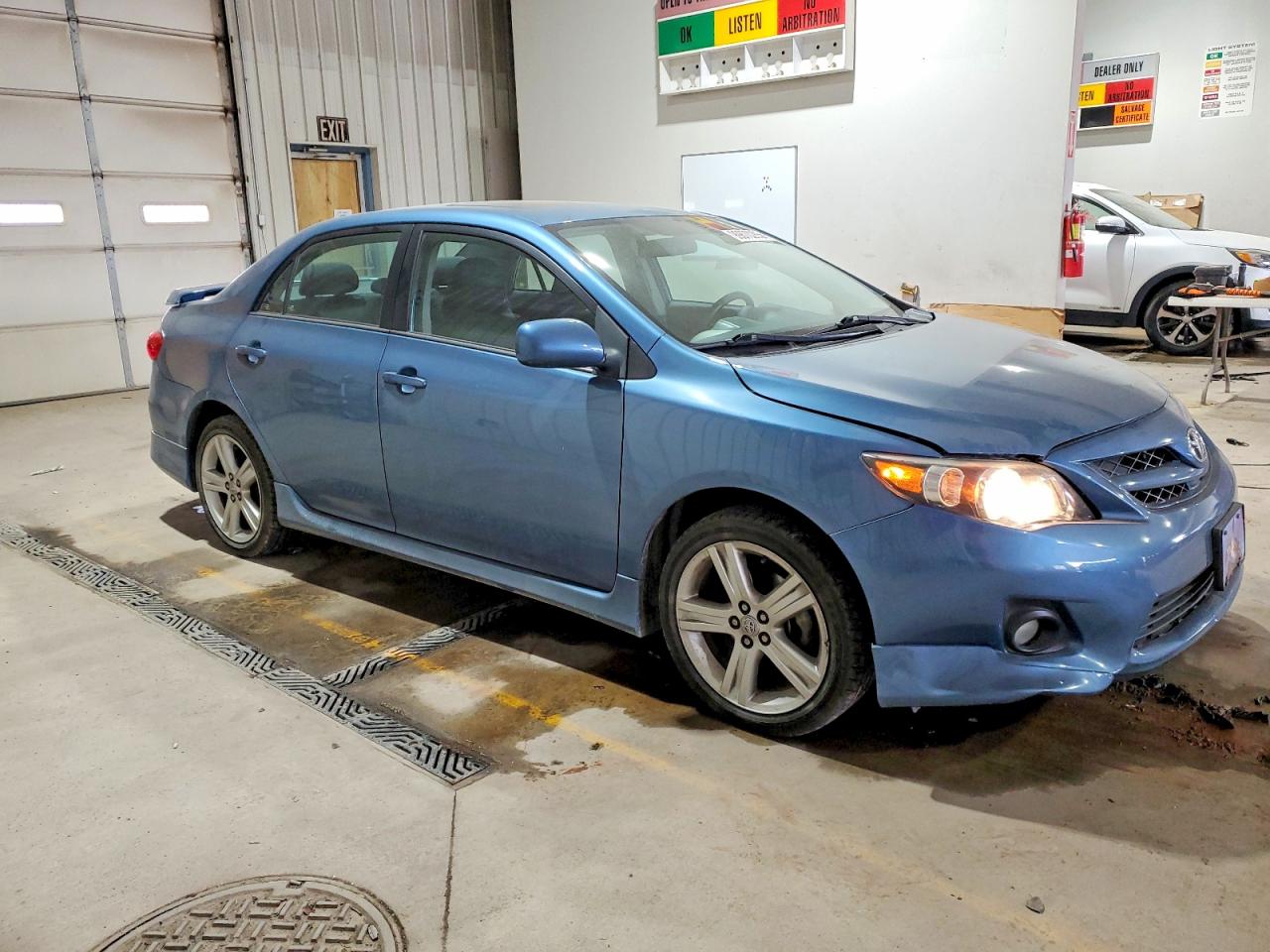 2013 TOYOTA COROLLA BASE photo 7