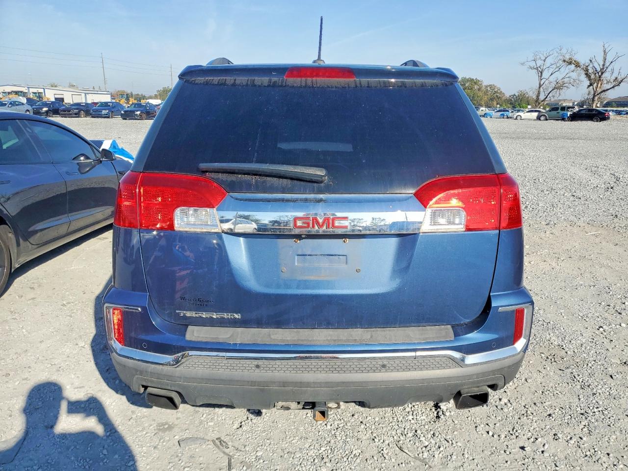 2017 GMC TERRAIN SLT photo 11